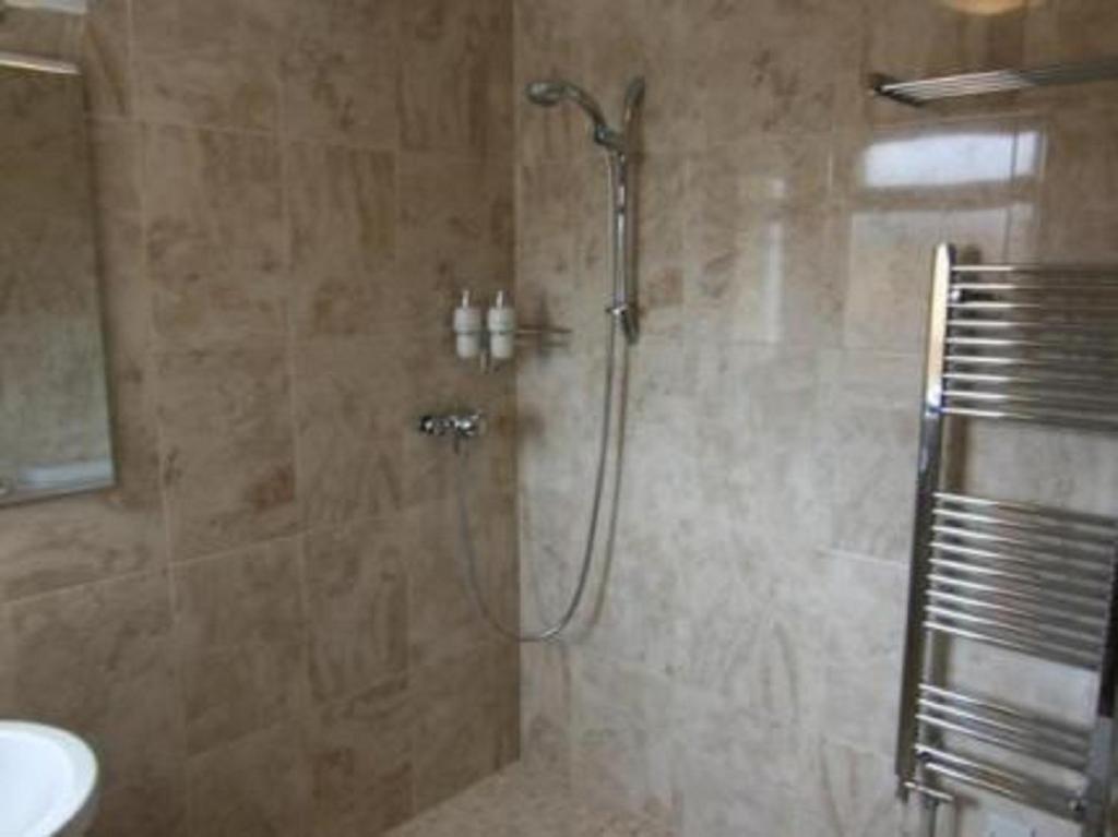 Redhill  The Lodge חדר תמונה