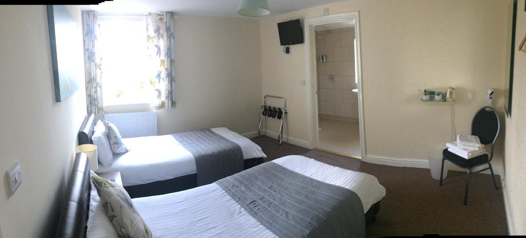 Redhill  The Lodge מראה חיצוני תמונה