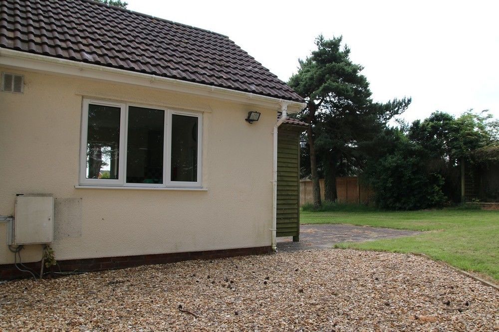 Redhill  The Lodge מראה חיצוני תמונה